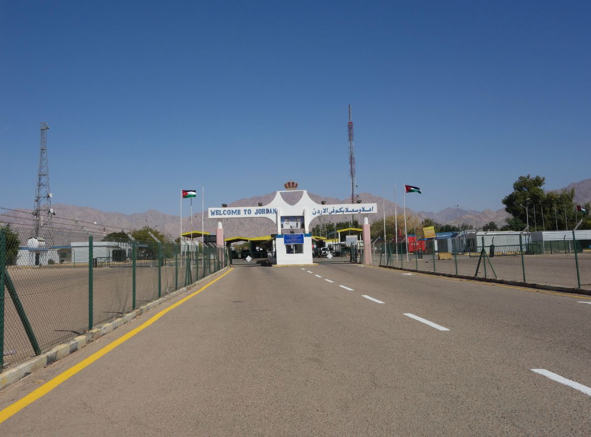 krydser man grænsen mellem Israel Jordan