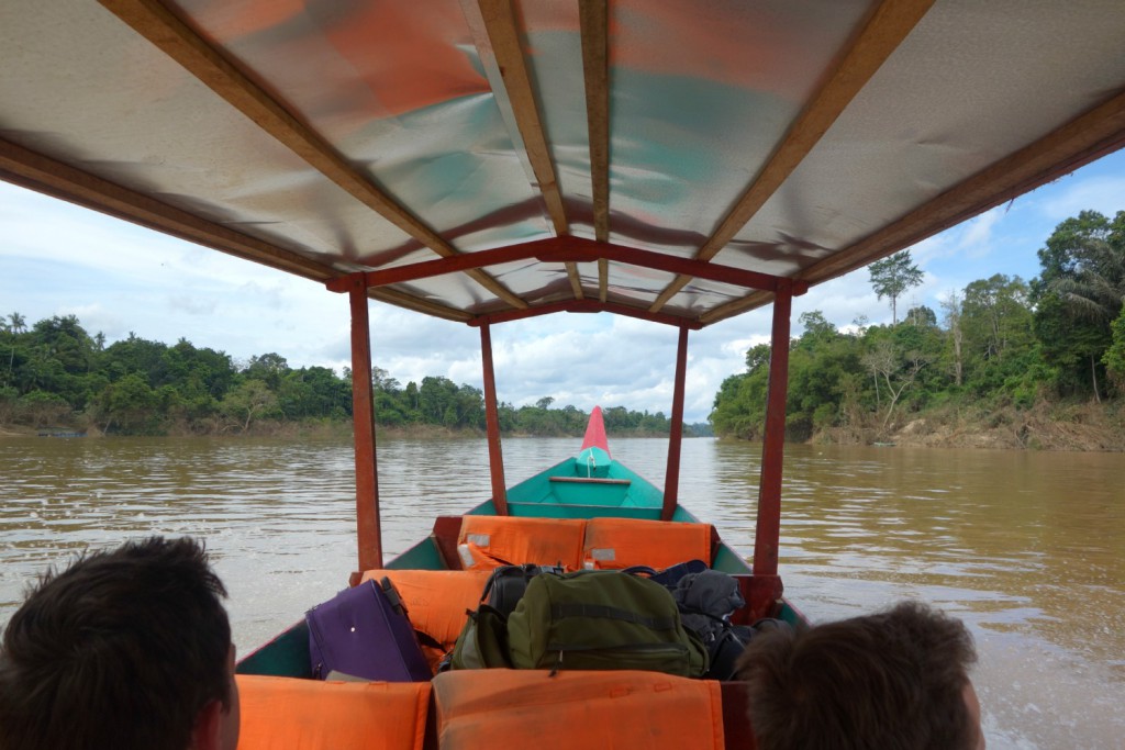 Transport på Sungai Tembeling