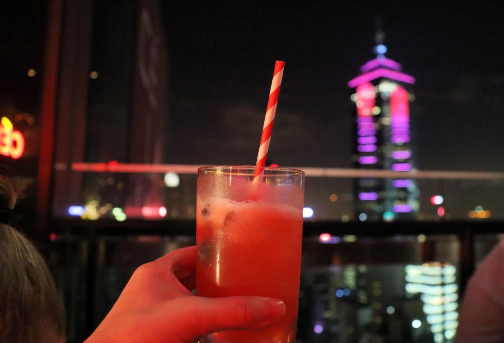 Ce La Vi Skydeck cocktail bar