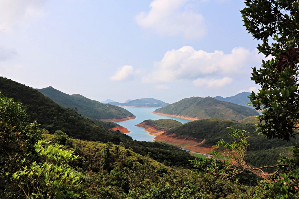 High Island dam and reservoir Hong Kongs flotteste strand