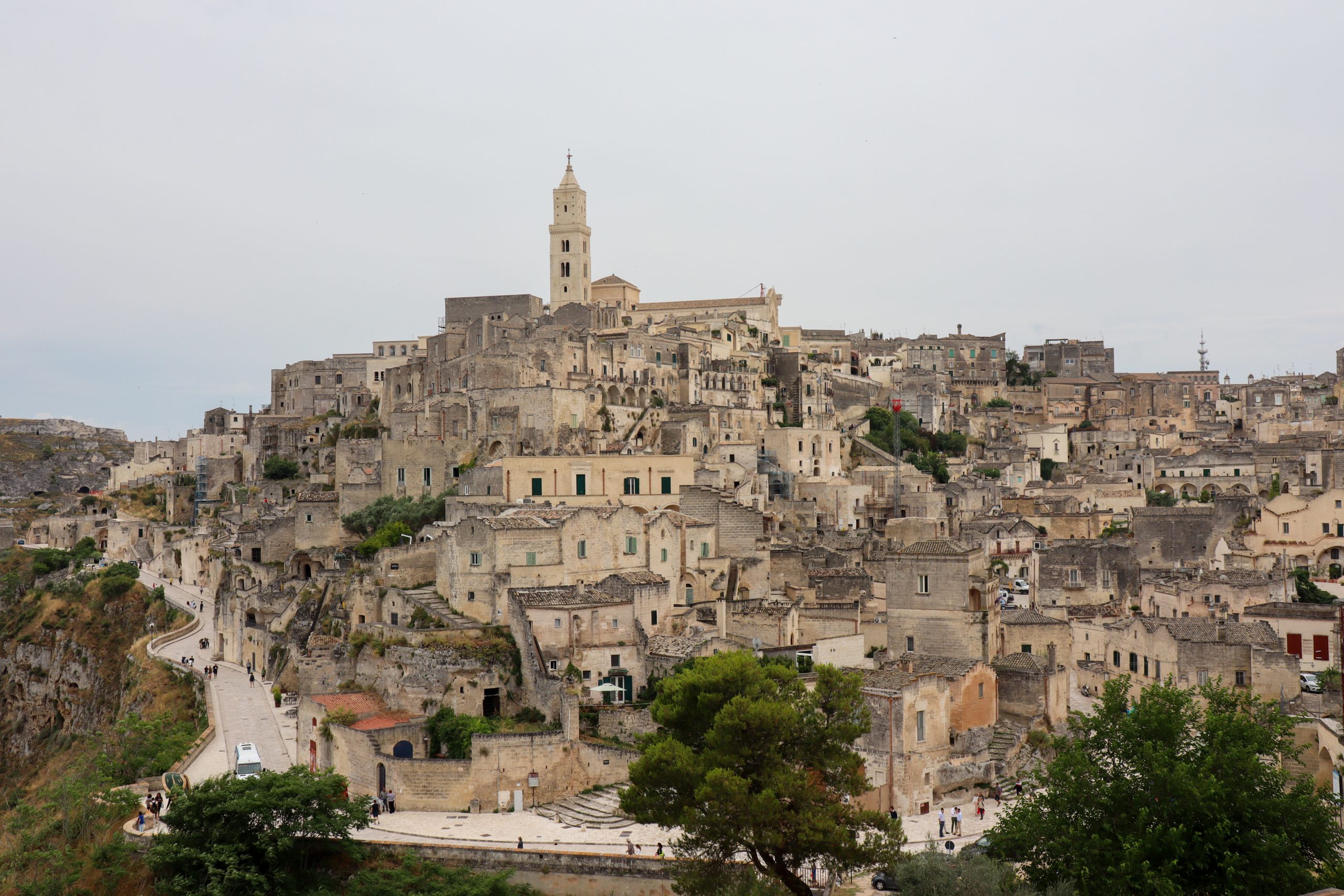 Betagende Sassi di Matera – grottebyen ved Matera i Italien