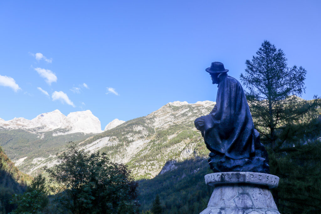 Kugy monumentet