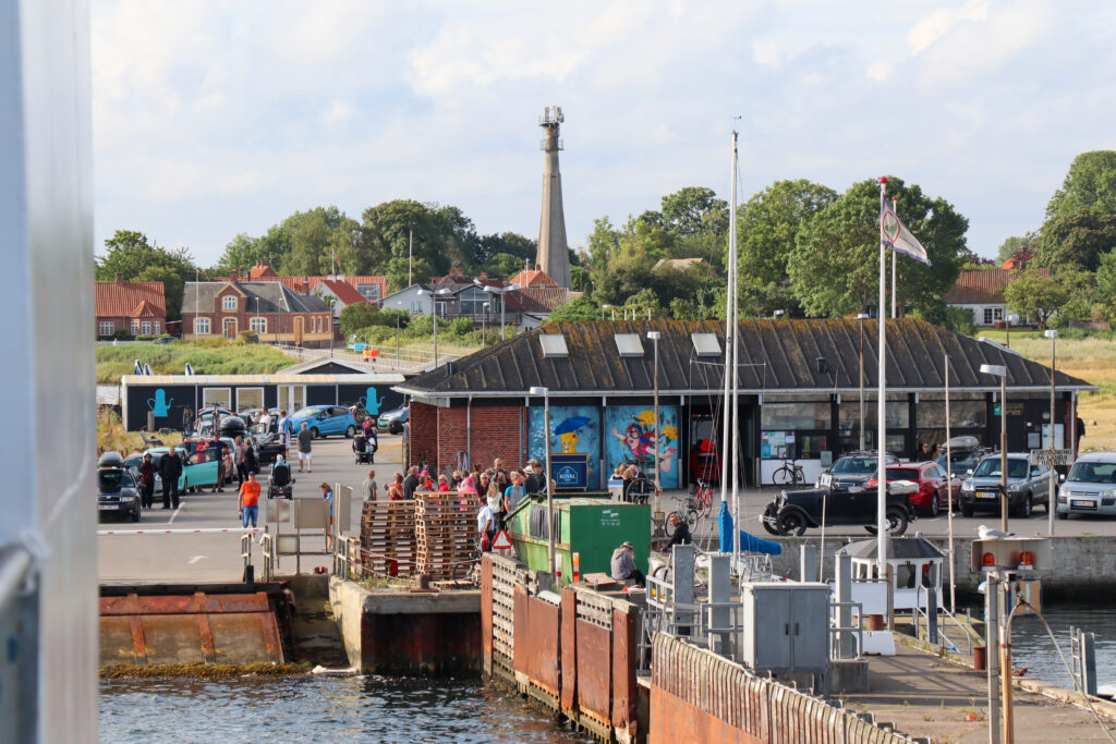 Endelave rundt havn