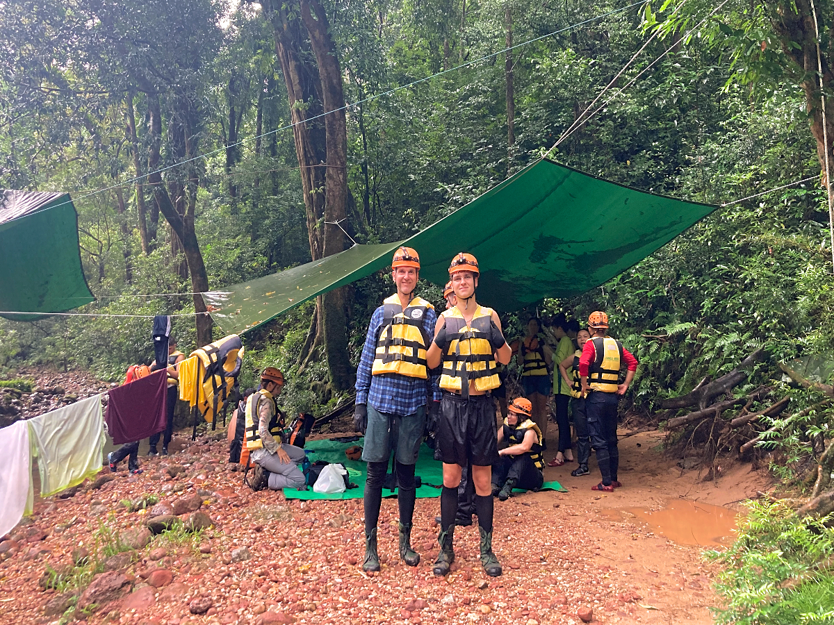 Hang Tra Ang Cave