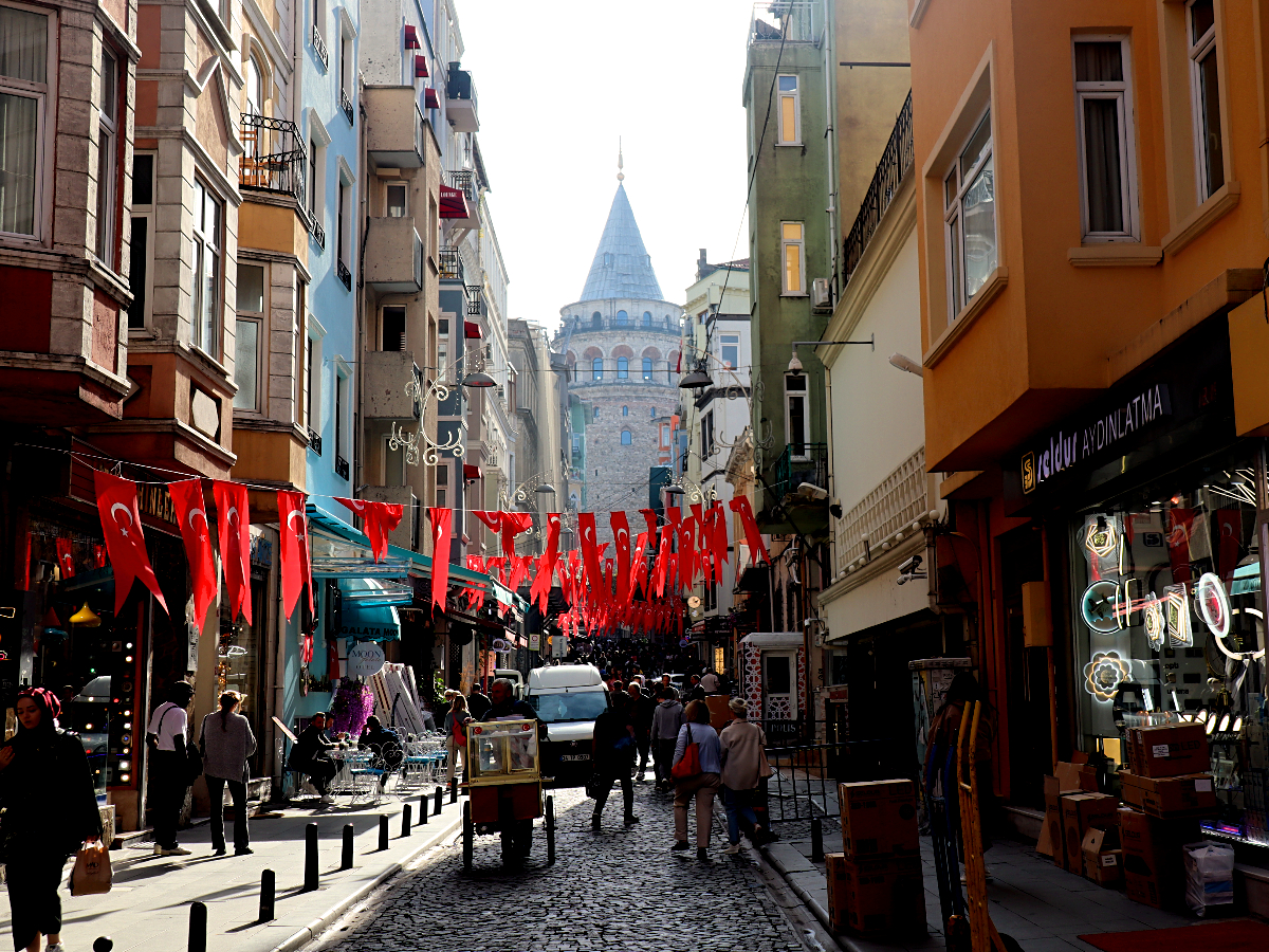 galata tower om morgenen